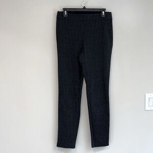 Max Studio Womens Slim Pants Sz M. Black Gray Striped Pull On